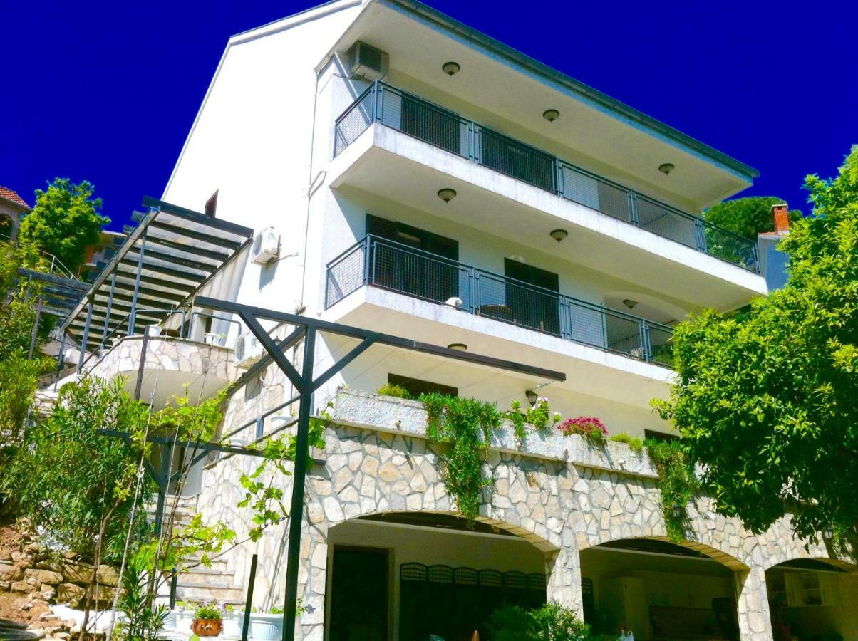 Villa Monte Boutique Apartments In Herceg Novi Kültér fotó